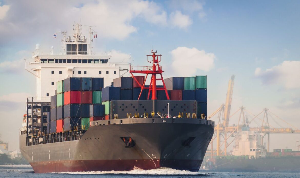 Guide to Shipping Vehicles from the UAE to the USA