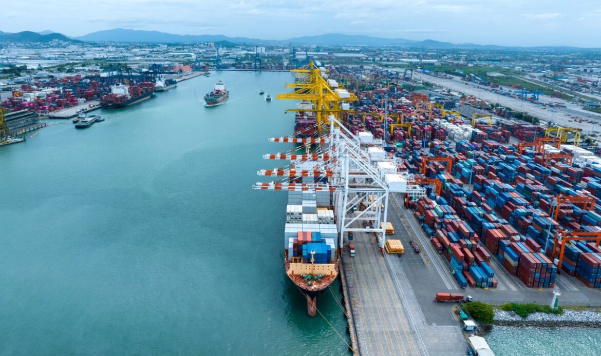 shipping services in dubai