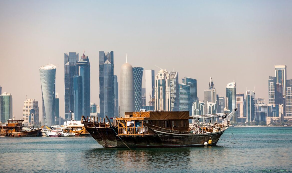 shipping from dubai to qatar